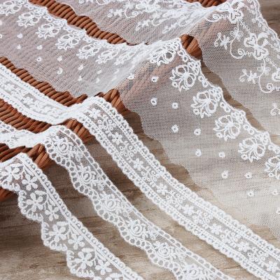 China Wholesale Custom Made Viable Milk White Silk Flower Trimmings High Quality Floral Lace Embroidery Lace Edge Trimmings for sale