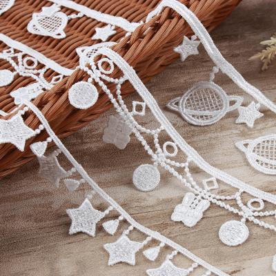 China New Product Fashion Pattern Hollow Lace Trim In Water Viable Solubility Small Fancy White for sale