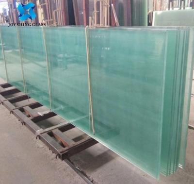 China 2mm schnitt klares Floatglas-Platten-ultra klares niedriges Eisen-Glas zurecht zu verkaufen