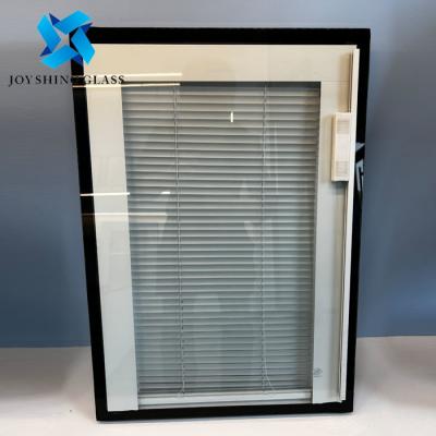 China Customized Aluminum Louvered Glass Window Thickness Size Shape zu verkaufen