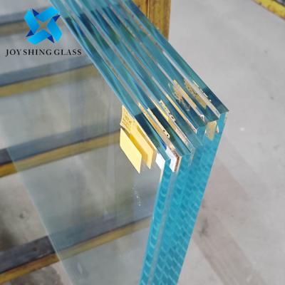 China Op maat gemaakte rechthoekige kristallen gehard glas 12 mm glazen leuning Te koop