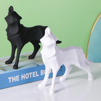 China Modern Nordic Geometric Creative Crafts Home Gifts Resin Wolf Living Room Wolf Animal Decoration for sale