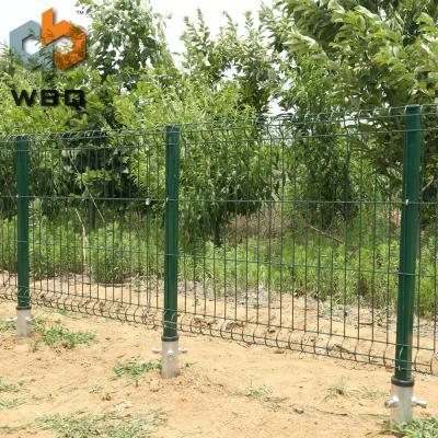 China Easily Assembled PVC Coated Metal Wire Mesh Fence For Back Yard , Railway And Solar Farm for sale