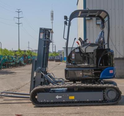 China 2.5 ton 2500kg outdoor mini crawler diesel forklift for sale