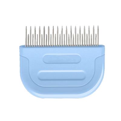 China Viable Factory Wholesale Pet Cat Animal Flea Lice Nit Removing Comb With Stainless Steel Pins And Plastic Handle for sale