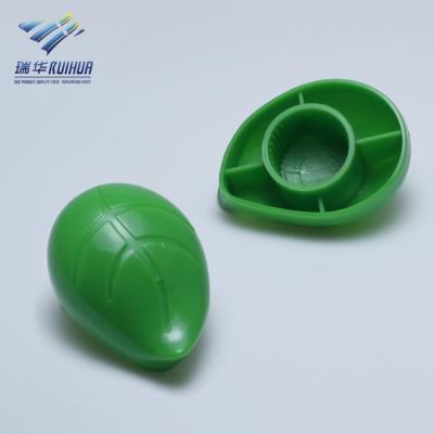 China Non Spill 8.6 PP Material Green Plastic Leaf Shape Cap Screw Cover for sale