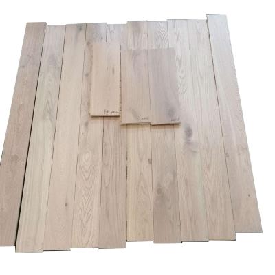 China All Economical European Oak Invisible White Lacquered Multilayer Engineered Flooring for sale