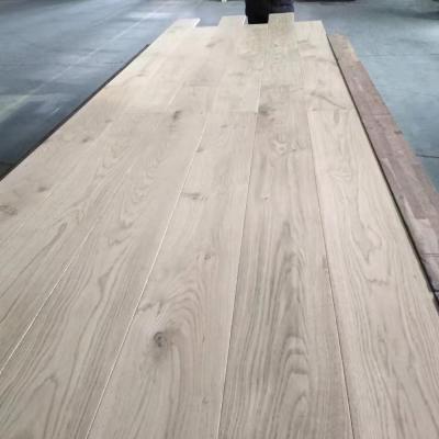 China Multilayer European Oak UV Lacquered Engineered Wood Flooring for sale