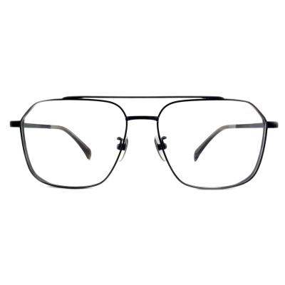 Chine TF3366 Cadre optique en titane carré de taille moyenne Accessoires de lunettes unisexes à vendre