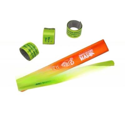 China Brazalete LED reflectante para seguridad de senderismo Naranja luminosa ajustable en venta