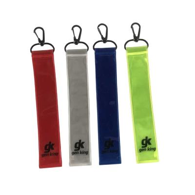 China 7 Tage Muster Custom Logo Reflective Strap für Tasche Mode Schwarzmetall EN 13356 Schlüsselhocke zu verkaufen