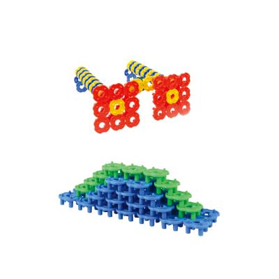 China Different Shape PE Kids Intelligence DIY Toys Plastic Building Blocks for sale