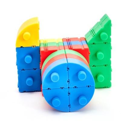 China Eco-friendly non-toxic funny hot sale changeable shape plastic promotional toy for baby diy for sale