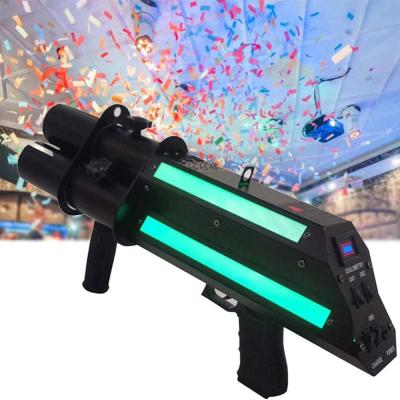 Chine Confetti en papier Fête de l'arme de scène Atmosphère Équipement électrique Confetti pistolet à trois têtes à vendre