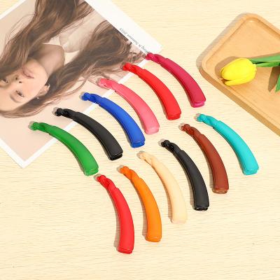 China European and American style cute hair clips wholesale and retail solid color in ten colors, shiny plastic claw clips, ladies hair accessories for sale