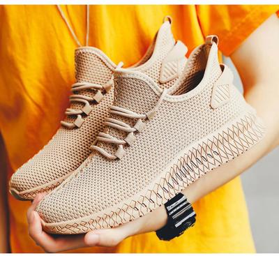 China Fashion Trend Daily Life Walking Men's Sneaker Fabric Casual Shoes Mesh Coconut Sports Running Shoes for sale