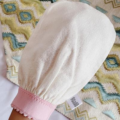 China All Pure Silk Premium Exfoliating Glove 100% Natural Silk Private Label Hammam Exfoliating Body Scrub Glove for sale