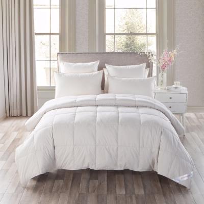 China Modern Luxury White Duck Feather Down Alternative Duvet Machine Washable Winter King Size Quilts Wholesale for sale