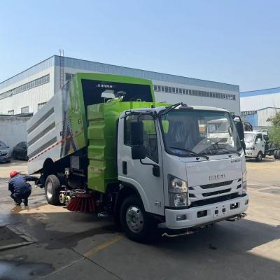 중국 10cbm Isuzu KV600 130hp Eu 5 엔진 거리 정화 트럭 고압 도로 제터 판매용