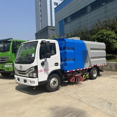 Chine Puissante machine à balayer montée sur un camion pour le nettoyage à grande échelle à vendre