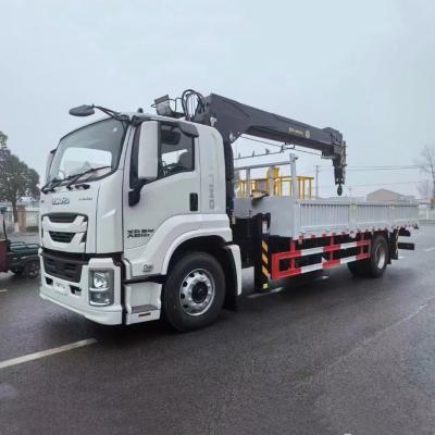 Chine ISUZU FTR 205 chevaux moteur 8 tonnes camion monté grue 4x2 type de conduite à vendre