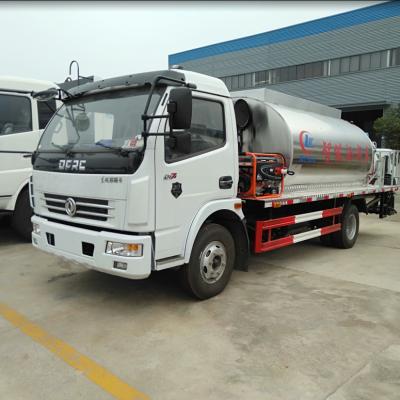 China Dongfeng 6000 liter bitumen bespuittruck voor snelwegbouw Te koop