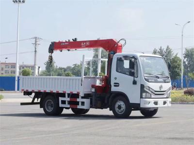 Chine 3.2 Tonnes de camion Dongfeng 4x2 à conduite droite Grue montée pour la construction municipale et les mauvaises conditions routières à vendre