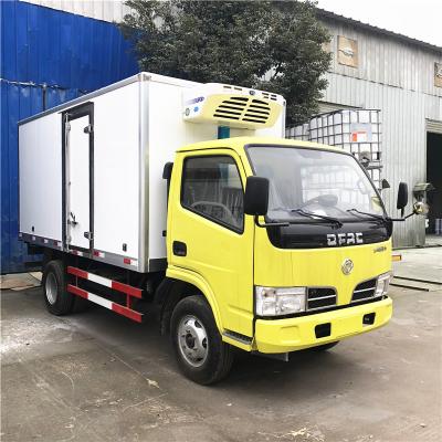 Chine 5 TONNES DONGFENG RHD LHD Camion réfrigéré pour le transport à vendre