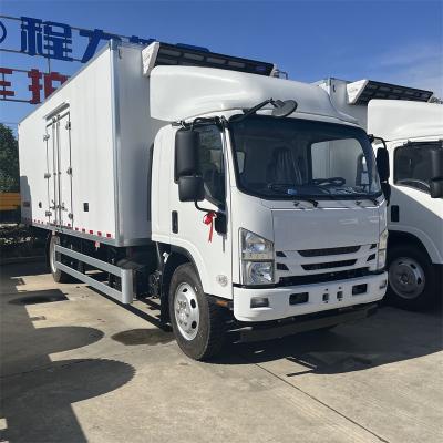 Cina 8 TONNE ISUZU 700P motore diesel da 190 CV Camion frigorifero veicolo frigorifero in vendita