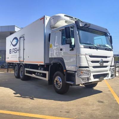 China 10 Wheel 20-25 Tons Refrigerator Truck 6x4 SINOTRUK HOWO Truck Refrigeration Unit for sale