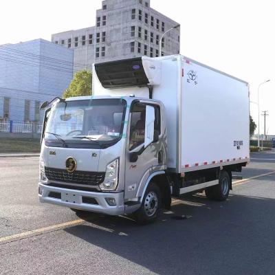 Chine Boîte de vitesses automatique SHACMAN K1 petit camion réfrigéré avec unité de refroidissement transporteur à vendre