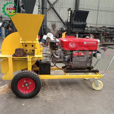 China 18.5kw Wood Crusher Machine Mobile For Industrial Sawdust Making for sale