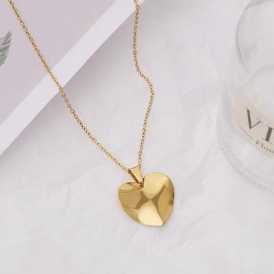 China Real Stainless Steel Romantic Gold Plated Vintage Irregular Heart Pendant Necklace for sale