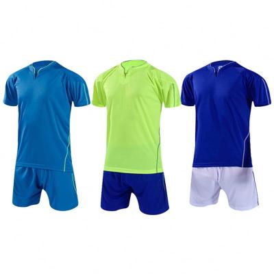 China Comfortable Breathe Free Newest 100% Polyester Long Sleeves Football Uniforms With Good Quality for sale