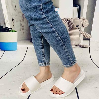 China Wholesale Custom Anti-slippery Logo Slippers Woman Shoes Flat Sandals Rubber Slippers for sale