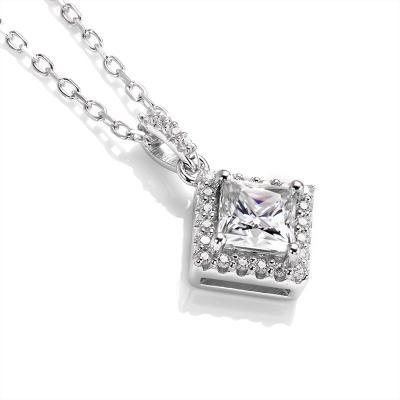 China D VVS1 1ct White CLASSICS High Quality 925 Moissanite Silver Fancy Princess Cut Moissanite Necklace For Women for sale