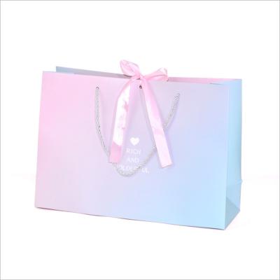 China New Recyclable Gift Handbag Custom Plain Paper Bag for sale