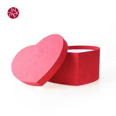 China Custom Wedding Materials Manufacturers Wholesale Recycled Heart Candy Gift Packing Case High Grade Exquisite Candy Box for sale