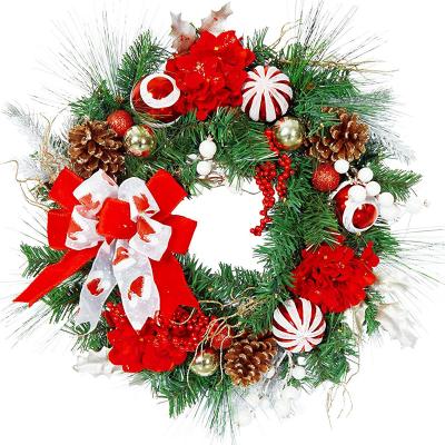 China Christmas Decorations 2022 New Design Artificial Christmas Wreath With Balls And Bows& Red Berry Christmas Decorations for sale