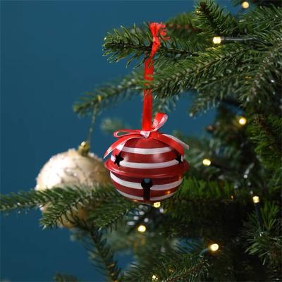 China Outdoor Ornament Hanging Hand Painted Pattern Personalize Mini Metal Bell Christmas Ornament For Holiday Decorations for sale