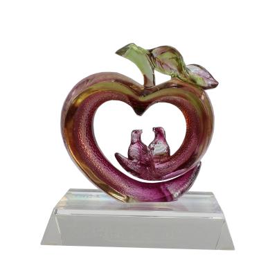 China Wedding decoration & 2019 Home Decoration Fengming Crystal Glass Apples Wedding Gift Crystal Set Apple Sculpture For Gift for sale