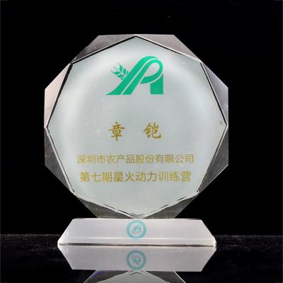 China China Fengming Factory Wholesale Custom White Crystal Trophy Awards With Base for sale