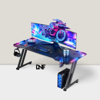 China Convertible Industrial Style  New Design Good Quality L shape Gaming Tables for sale