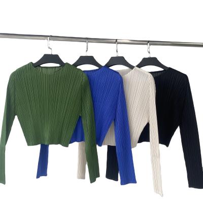 China Simple high waist anti-pilling short women's round neck long sleeve pleated blouse is slim and revealing the navel for sale