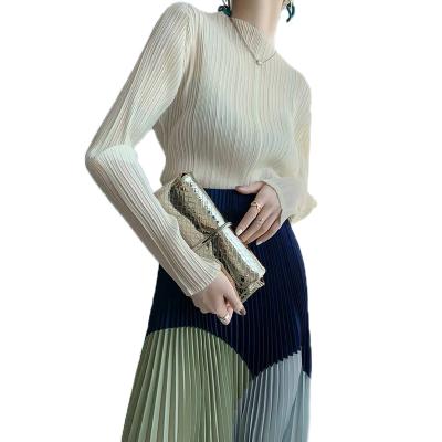 China Fashionable Full Anti-wrinkle Solid Color Crop Top Pleated Wholesale Women for sale