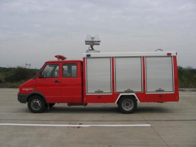 China Notrettungs-Löschfahrzeug 130hp 4x2, kleines Feuerlöschfahrzeug mit Feuerbekämpfungs-Ausrüstungen zu verkaufen