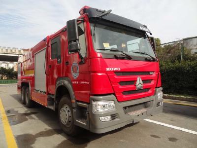 China Función múltiple del coche de bomberos 276kw 6x4 del polvo seco de la espuma del agua en venta