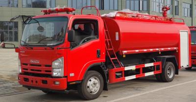 China ISUZU 8T Wasserlöschfahrzeug Feuerwehrauto 139kw für die Notfallrettung zu verkaufen