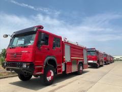 HOWO Double Cabin Forest Fire Truck 266HP With Water Foam 6000L Capacity