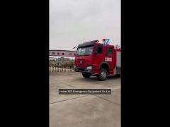 howo 8 ton foam fire truck 228kw 6x4 for fire fighting emergency rescue